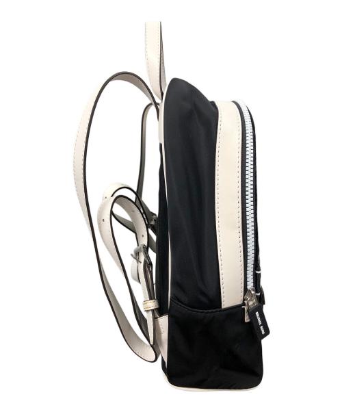 MICHAEL KORS（マイケル・コース）MICHAEL KORS (マイケル・コース) ケンリー ナイロン ミディアム バックパック ブラック×ホワイト サイズ:実寸サイズにてご確認下さい。の古着・服飾アイテム