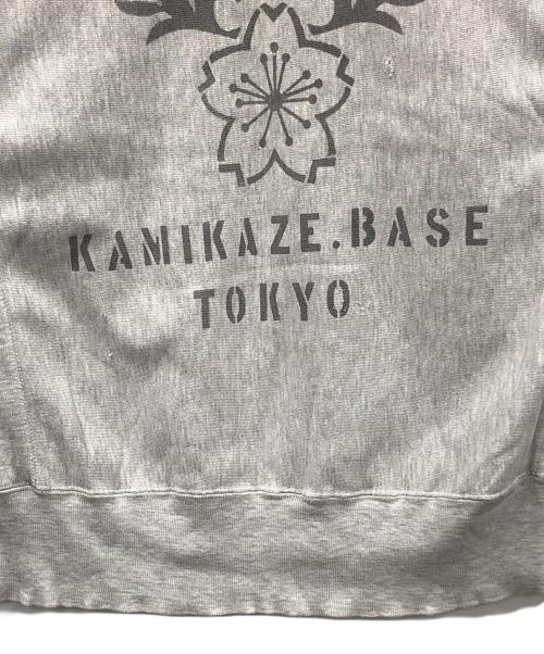 カミカゼ（カミカゼ）カミカゼ (カミカゼ) Champion (チャンピオン) リメイクスウェット グレー サイズ:LARGEの古着・服飾アイテム
