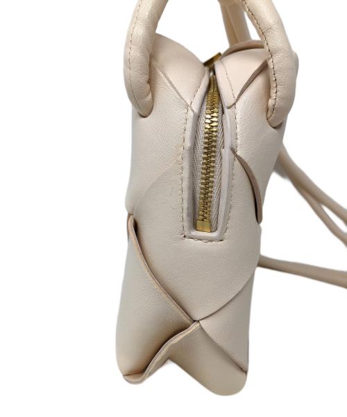 BOTTEGA VENETA（ボッテガベネタ）BOTTEGA VENETA (ボッテガベネタ) ショルダーバッグ MINI CASSETTE CAMERA BAG（ミニ カセット カメラ バッグ） ピンク サイズ:実寸サイズにてご確認ください。の古着・服飾アイテム