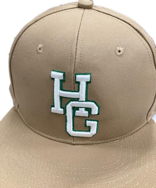 Hysteric Glamour（ヒステリックグラマー）Hysteric Glamour (ヒステリックグラマー) HG刺繍 ベースボールキャップ ライトブラウン×グリーン サイズ:Fの古着・服飾アイテム