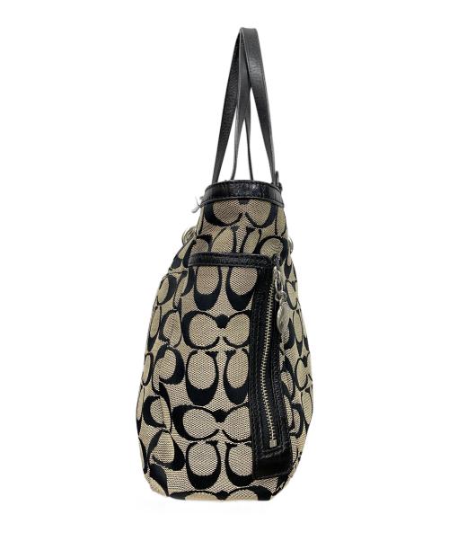 COACH（コーチ）COACH (コーチ) トートバッグ シグネチャー ベージュ×ブラック サイズ:実寸サイズにてご確認ください。の古着・服飾アイテム
