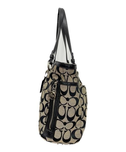 COACH（コーチ）COACH (コーチ) トートバッグ シグネチャー ベージュ×ブラック サイズ:実寸サイズにてご確認ください。の古着・服飾アイテム