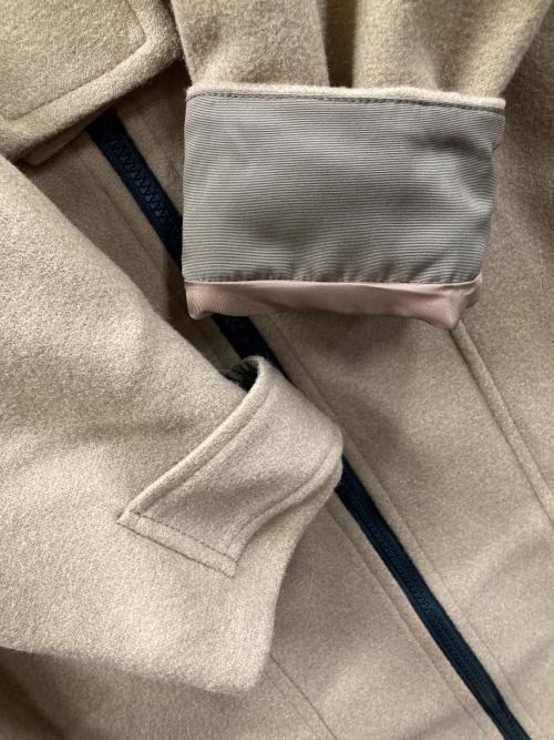 Lallia Mu（ラリア ムー）Lallia Mu (ラリア ムー) レイヤードカラー ミリタリーコート ベージュ サイズ:38の古着・服飾アイテム