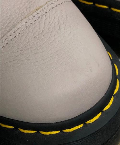 Dr.Martens（ドクターマーチン）Dr.Martens (ドクターマーチン) メリージェーンシューズ ベージュ サイズ:UK5の古着・服飾アイテム