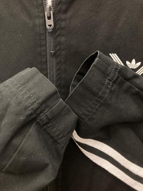 WHITE MOUNTAINEERING（ホワイトマウンテ二アニング）WHITE MOUNTAINEERING (ホワイトマウンテ二アニング) adidas (アディダス) トラックジャケット ブラック サイズ:Ｌの古着・服飾アイテム