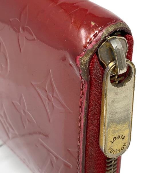 LOUIS VUITTON（ルイ ヴィトン）LOUIS VUITTON (ルイ ヴィトン) 長財布 モノグラム ヴェルニ ジッピーウォレット エメラルドレッド サイズ:実寸サイズにてご確認くださいの古着・服飾アイテム