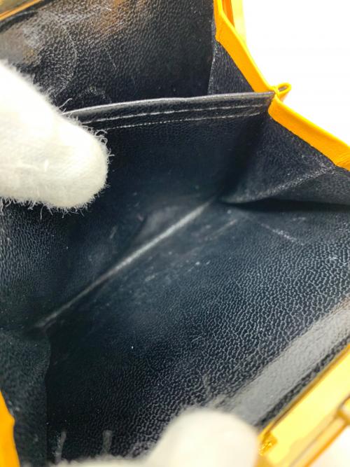 Yves Saint Laurent（イヴサンローラン）Yves Saint Laurent (イヴサンローラン) 2つ折り財布 がま口 イエロー サイズ:実寸サイズにてご確認くださいの古着・服飾アイテム