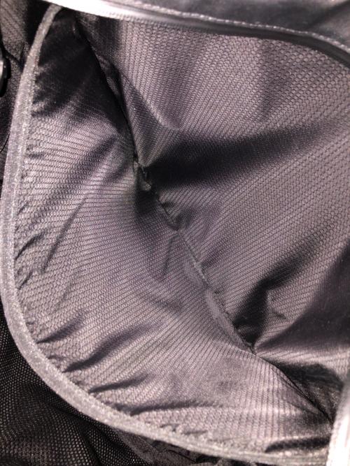 Samsonite RED（サムソナイト レッド）Samsonite RED (サムソナイト レッド) 2WAYバッグ トートバッグ ショルダーバッグ ブラック サイズ:実寸サイズにてご確認下さい。の古着・服飾アイテム