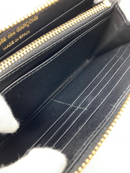 COMME des GARCONS（コムデギャルソン）COMME des GARCONS (コムデギャルソン) 財布 ラウンドファスナー ポルカドット ブラック×ホワイト サイズ:実寸サイズにてご確認くださいの古着・服飾アイテム