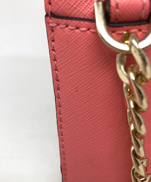 MICHAEL KORS（マイケル・コース）MICHAEL KORS (マイケル・コース) ショルダーバッグ クロスボディバッグ シグネチャー ピンク×ホワイト サイズ:実寸サイズにてご確認ください。の古着・服飾アイテム