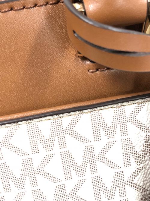 MICHAEL KORS（マイケル・コース）MICHAEL KORS (マイケル・コース) 2WAYバッグ トートバッグ ショルダーバッグ ブラウン×ホワイト サイズ:実寸サイズにてご確認下さい。の古着・服飾アイテム