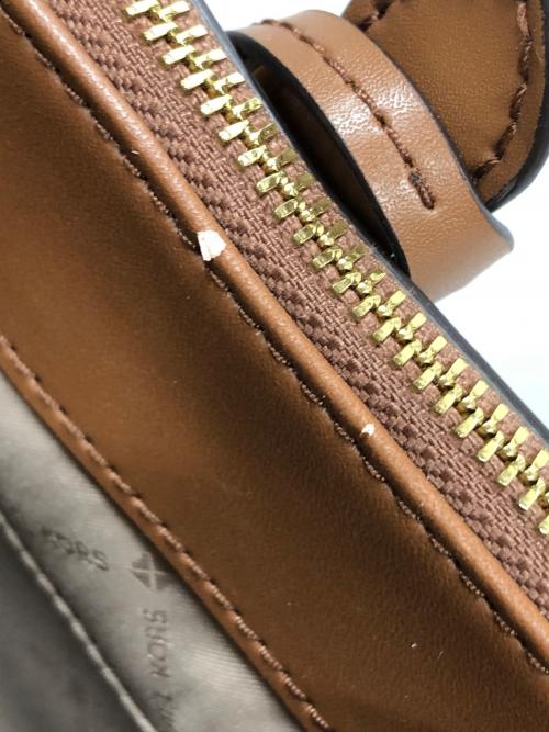 MICHAEL KORS（マイケル・コース）MICHAEL KORS (マイケル・コース) 2WAYバッグ トートバッグ ショルダーバッグ ブラウン×ホワイト サイズ:実寸サイズにてご確認下さい。の古着・服飾アイテム