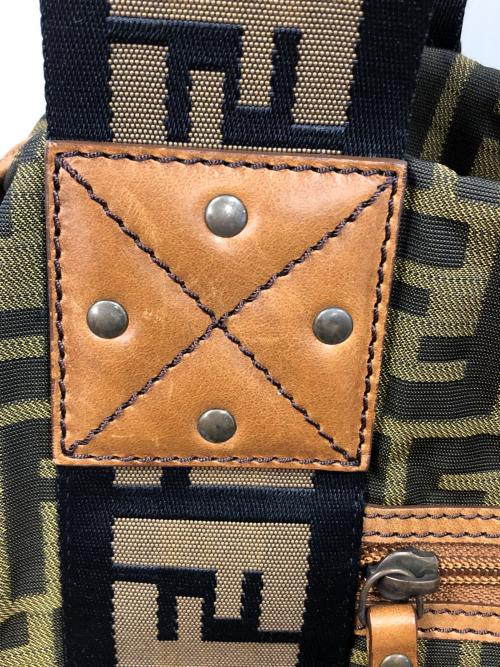 FENDI（フェンディ）FENDI (フェンディ) トートバッグ ズッカ ブラウン サイズ:実寸サイズにてご確認下さい。の古着・服飾アイテム