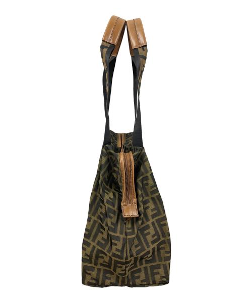 FENDI（フェンディ）FENDI (フェンディ) トートバッグ ズッカ ブラウン サイズ:実寸サイズにてご確認下さい。の古着・服飾アイテム