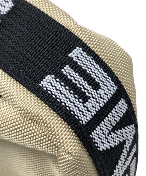 SUPREME（シュプリーム）SUPREME (シュプリーム) ショルダーバッグ ベージュ サイズ:実寸サイズにてご確認ください。の古着・服飾アイテム