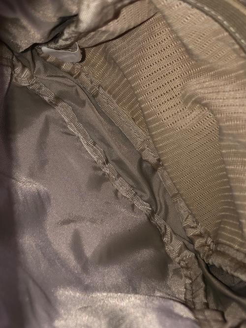 SUPREME（シュプリーム）SUPREME (シュプリーム) ショルダーバッグ ベージュ サイズ:実寸サイズにてご確認ください。の古着・服飾アイテム