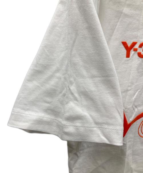 Y-3（ワイスリー）Y-3 (ワイスリー) 半袖Tシャツ U GFX SS TEE  ホワイト サイズ:2XS 未使用品の古着・服飾アイテム
