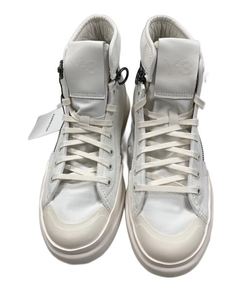 Y-3（ワイスリー）Y-3 (ワイスリー) ハイカットスニーカー AJATU COURT HIG ホワイト サイズ:23.5 未使用品の古着・服飾アイテム