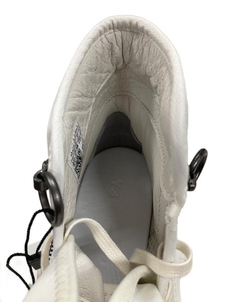 Y-3（ワイスリー）Y-3 (ワイスリー) ハイカットスニーカー AJATU COURT HIG ホワイト サイズ:23.5 未使用品の古着・服飾アイテム