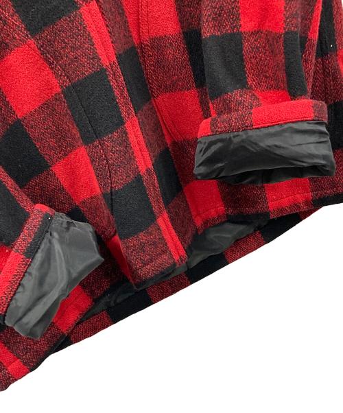 C.A.B.CLOTHING（キャブクロージング）C.A.B.CLOTHING (キャブクロージング) フーデッドジャケット チェック柄 レッド×ブラック サイズ:Mの古着・服飾アイテム