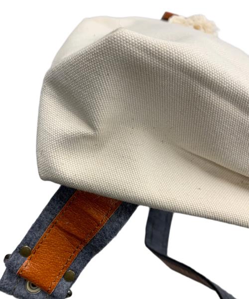 MOUTAIN DA CHERRY（マウンテンダチェリー）MOUTAIN DA CHERRY (マウンテンダチェリー) リュック ベージュ サイズ:実寸サイズにてご確認ください。 未使用品の古着・服飾アイテム