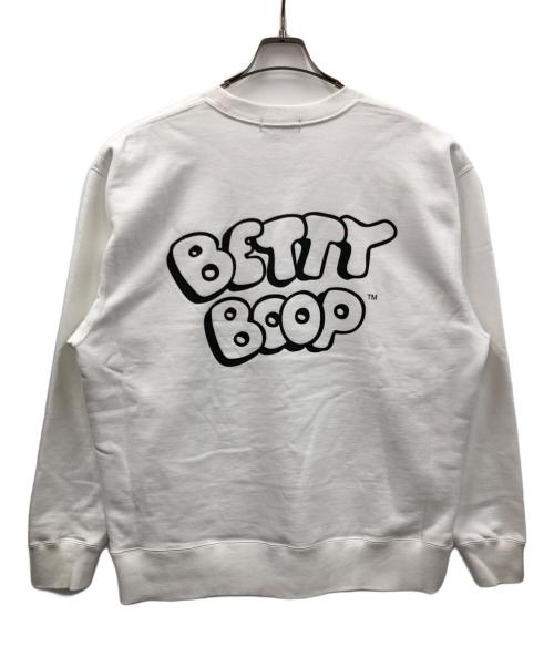 GOD SELECTION XXX（ゴッドセレクショントリプルエックス）GOD SELECTION XXX (ゴッドセレクショントリプルエックス) スウェット BETTY BOOP CREW NECK SHIRT（ベティ ブープ クルーネック シャツ) ホワイト サイズ:XL 未使用品の古着・服飾アイテム