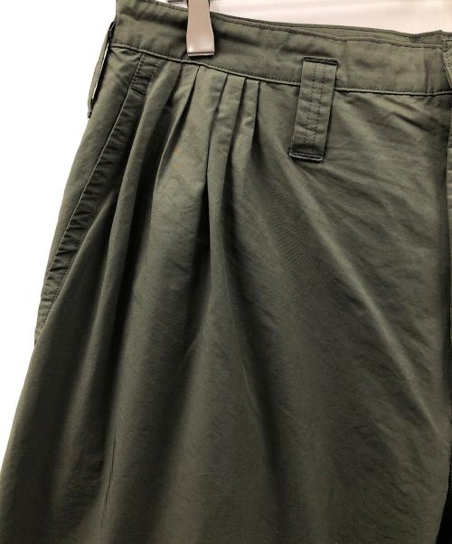 Porter Classic（ポータークラシック）Porter Classic (ポータークラシック) タックパンツ WEATHER BEBOP PANTS（ウェザー ビバップ パンツ） オリーブ サイズ:Lの古着・服飾アイテム