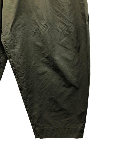 Porter Classic（ポータークラシック）Porter Classic (ポータークラシック) タックパンツ WEATHER BEBOP PANTS（ウェザー ビバップ パンツ） オリーブ サイズ:Lの古着・服飾アイテム