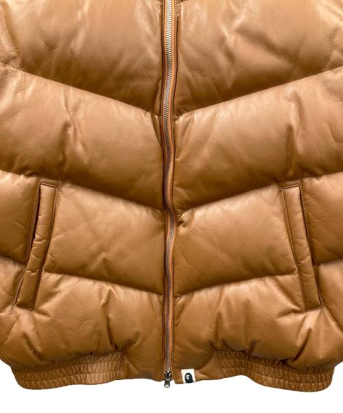 A BATHING APE（ア ベイシング エイプ）A BATHING APE (ア ベイシング エイプ) ダウンジャケット ブラウン サイズ:Mの古着・服飾アイテム