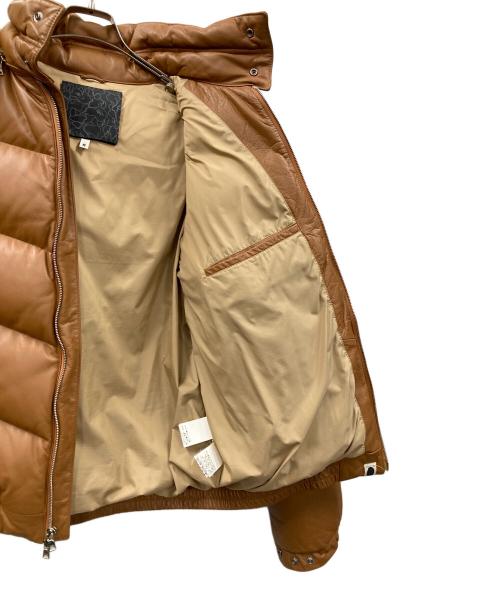 A BATHING APE（ア ベイシング エイプ）A BATHING APE (ア ベイシング エイプ) ダウンジャケット ブラウン サイズ:Mの古着・服飾アイテム