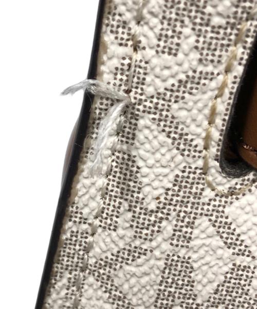 MICHAEL KORS（マイケル・コース）MICHAEL KORS (マイケル・コース) 2WAYバッグ ハンドバッグ ショルダーバッグ ハミルトン スモール ロゴ サッチェル ホワイト サイズ:実寸サイズにてご確認下さい。の古着・服飾アイテム