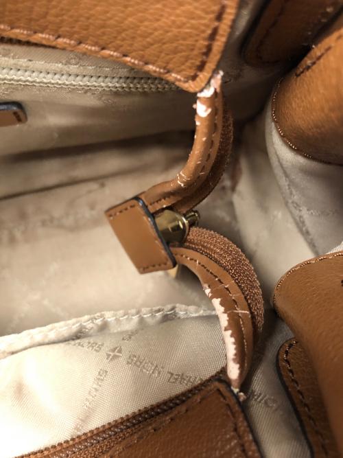 MICHAEL KORS（マイケル・コース）MICHAEL KORS (マイケル・コース) 2WAYバッグ ハンドバッグ ショルダーバッグ ハミルトン スモール ロゴ サッチェル ホワイト サイズ:実寸サイズにてご確認下さい。の古着・服飾アイテム