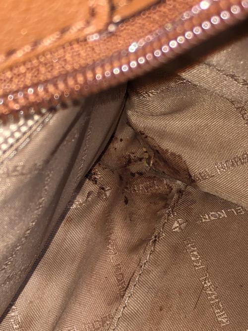 MICHAEL KORS（マイケル・コース）MICHAEL KORS (マイケル・コース) 2WAYバッグ ハンドバッグ ショルダーバッグ ハミルトン スモール ロゴ サッチェル ホワイト サイズ:実寸サイズにてご確認下さい。の古着・服飾アイテム