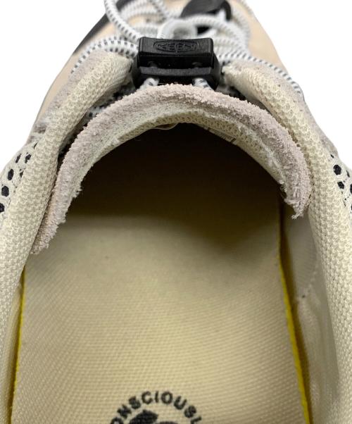 KEEN（キーン）KEEN (キーン) ローカットスニーカー ベージュ サイズ:25の古着・服飾アイテム