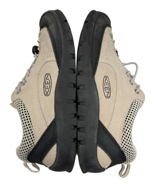 KEEN（キーン）KEEN (キーン) ローカットスニーカー ベージュ サイズ:25の古着・服飾アイテム