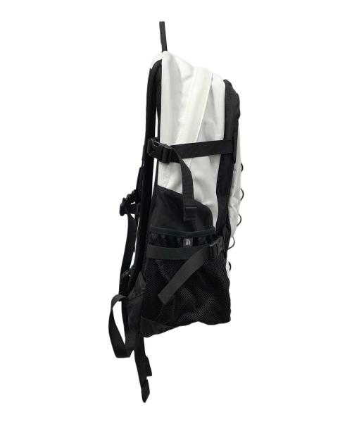 THE NORTH FACE（ザ ノース フェイス）THE NORTH FACE (ザ ノース フェイス) リュック ホワイト サイズ:実寸サイズにてご確認ください。 未使用品の古着・服飾アイテム