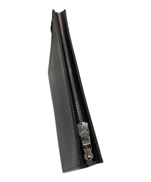 LOUIS VUITTON（ルイ ヴィトン）LOUIS VUITTON (ルイ ヴィトン) クラッチバッグ ポシェット・ヴォワヤージュMM ブラック サイズ:実寸サイズにてご確認ください。の古着・服飾アイテム