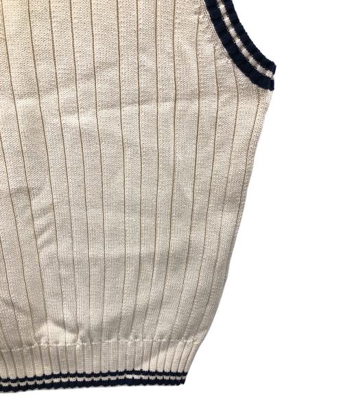 Yves Saint Laurent（イヴサンローラン）Yves Saint Laurent (イヴサンローラン) ベスト アイボリー サイズ:L 未使用品の古着・服飾アイテム