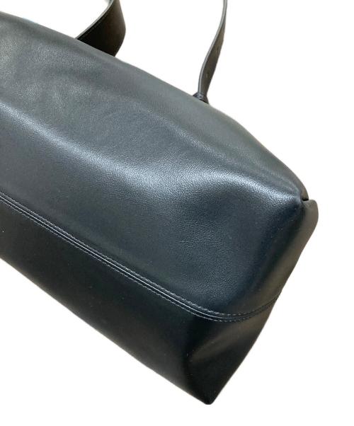 ISOLE（イゾレ）ISOLE (イゾレ) ショルダーバッグ LET IT GO ソフト ブラック サイズ:実寸サイズにご確認ください。の古着・服飾アイテム