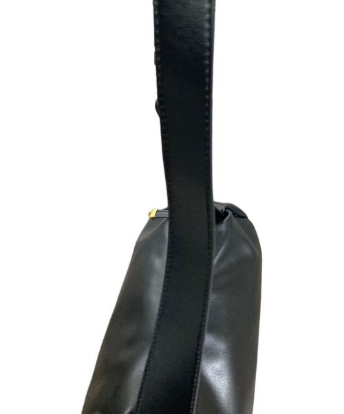 ISOLE（イゾレ）ISOLE (イゾレ) ショルダーバッグ LET IT GO ソフト ブラック サイズ:実寸サイズにご確認ください。の古着・服飾アイテム