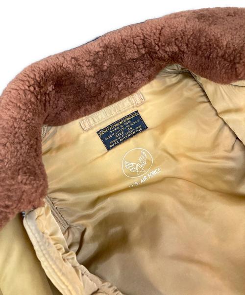 BUZZ RICKSON'S（バズリクソンズ）Buzz Rickson's (バズリクソンズ) B-15B フライトジャケット カーキ サイズ:38の古着・服飾アイテム