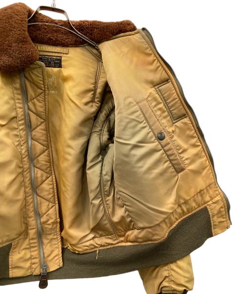 BUZZ RICKSON'S（バズリクソンズ）Buzz Rickson's (バズリクソンズ) B-15B フライトジャケット カーキ サイズ:38の古着・服飾アイテム