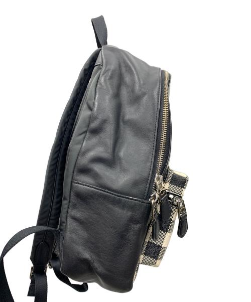 COACH（コーチ）COACH (コーチ) リュック ギンガムチェック アイボリー×ブラック サイズ:実寸サイズにてご確認ください。の古着・服飾アイテム