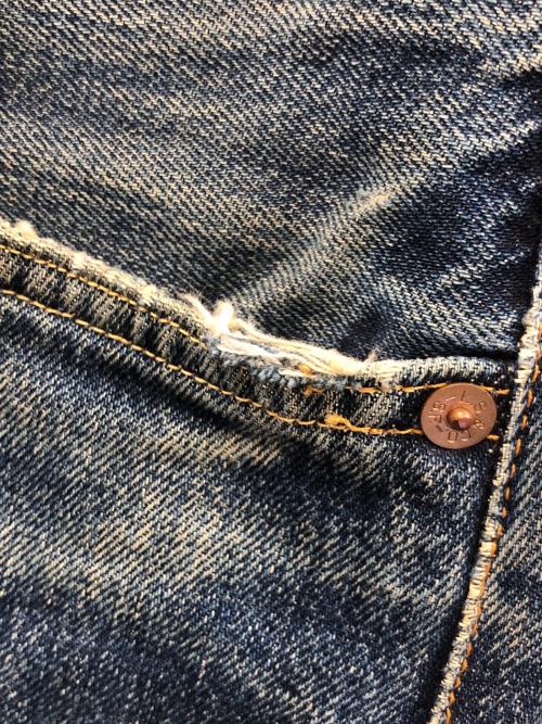 LEVI'S（リーバイス）LEVI'S (リーバイス) デニムパンツ インディゴ サイズ:W32 L36の古着・服飾アイテム