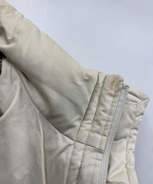 BURBERRY（バーバリー）BURBERRY (バーバリー) ダウンコート ノバチェック アイボリー サイズ:Lの古着・服飾アイテム