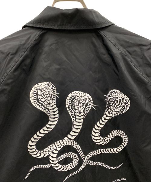 tatoo studio yamada（タトゥースタジオ ヤマダ）tatoo studio yamada (タトゥースタジオ ヤマダ) コーチジャケット ブラック サイズ:Sの古着・服飾アイテム