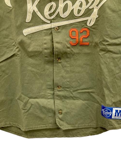 KEBOZ（ケボズ）KEBOZ (ケボズ) ベースボールシャツ カーキ サイズ:Mの古着・服飾アイテム