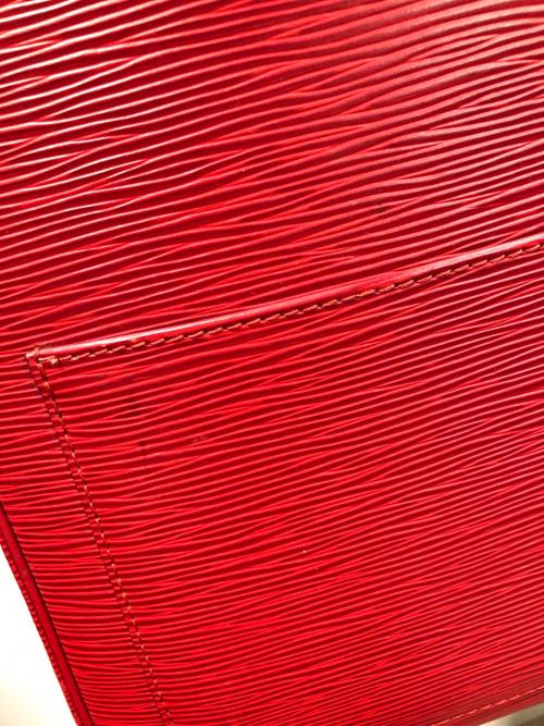 LOUIS VUITTON（ルイ ヴィトン）LOUIS VUITTON (ルイ ヴィトン) ボストンバッグ エピ キーポル45 レッド サイズ:実寸サイズにてご確認ください。の古着・服飾アイテム