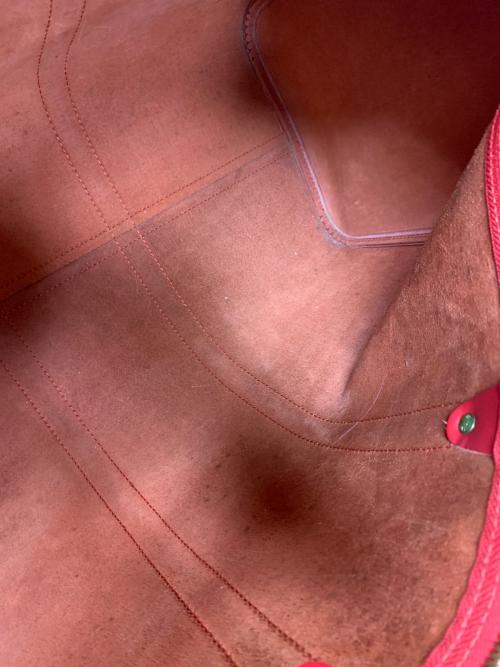 LOUIS VUITTON（ルイ ヴィトン）LOUIS VUITTON (ルイ ヴィトン) ボストンバッグ エピ キーポル45 レッド サイズ:実寸サイズにてご確認ください。の古着・服飾アイテム