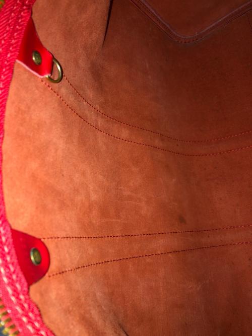 LOUIS VUITTON（ルイ ヴィトン）LOUIS VUITTON (ルイ ヴィトン) ボストンバッグ エピ キーポル45 レッド サイズ:実寸サイズにてご確認ください。の古着・服飾アイテム